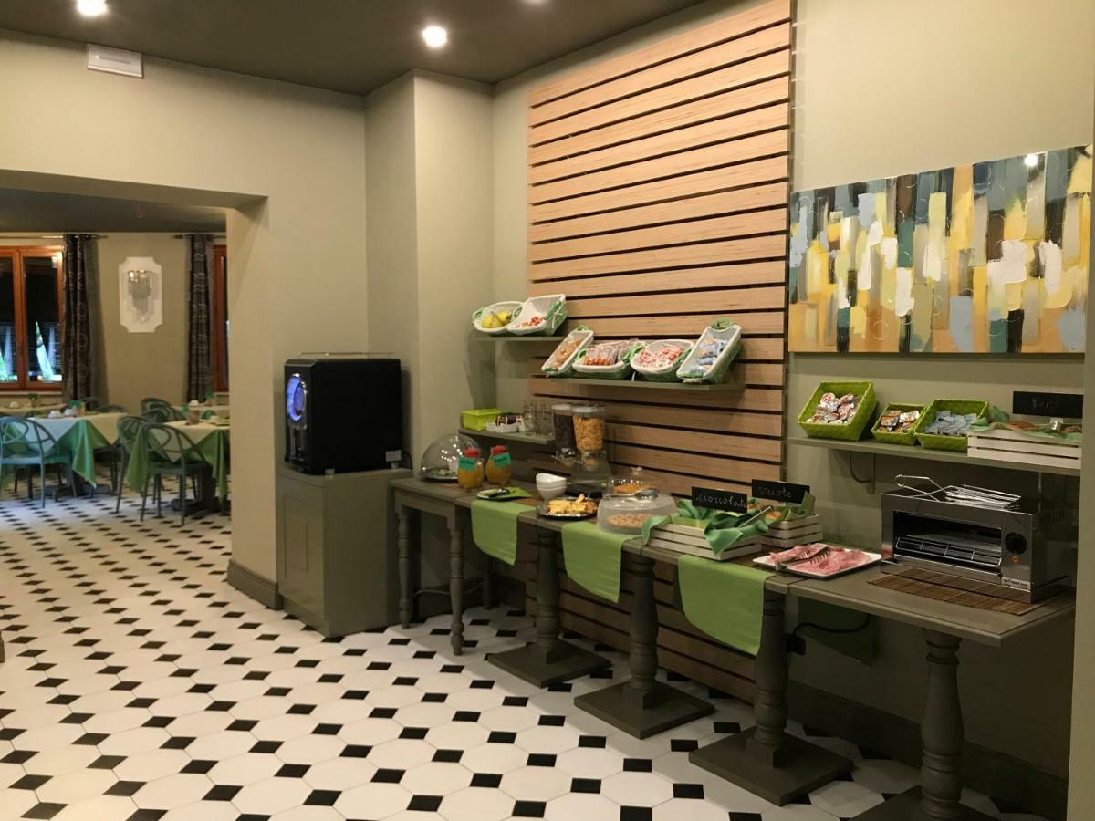 天堂公寓式酒店 莫内利亚 外观 照片